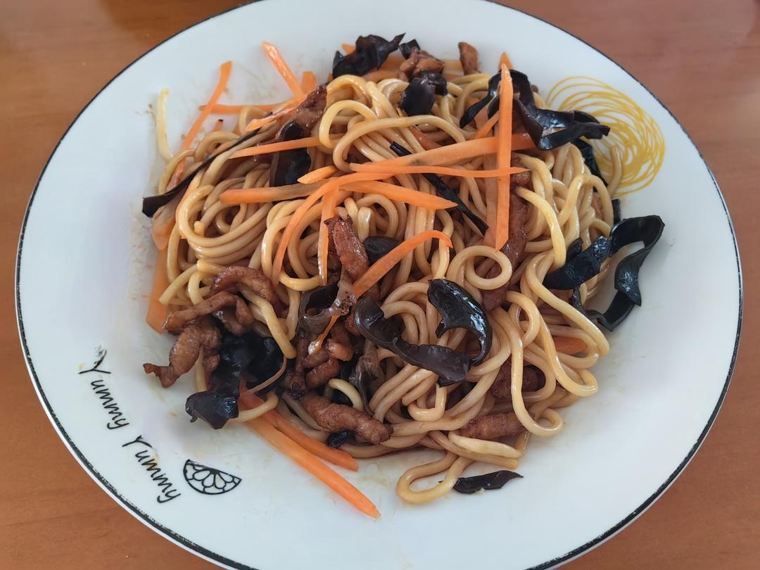 几块钱搞定的两人午餐—葱油拌面