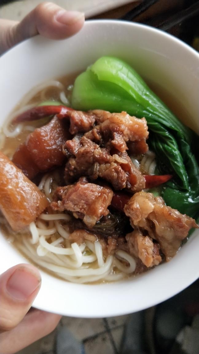 香辣牛腩