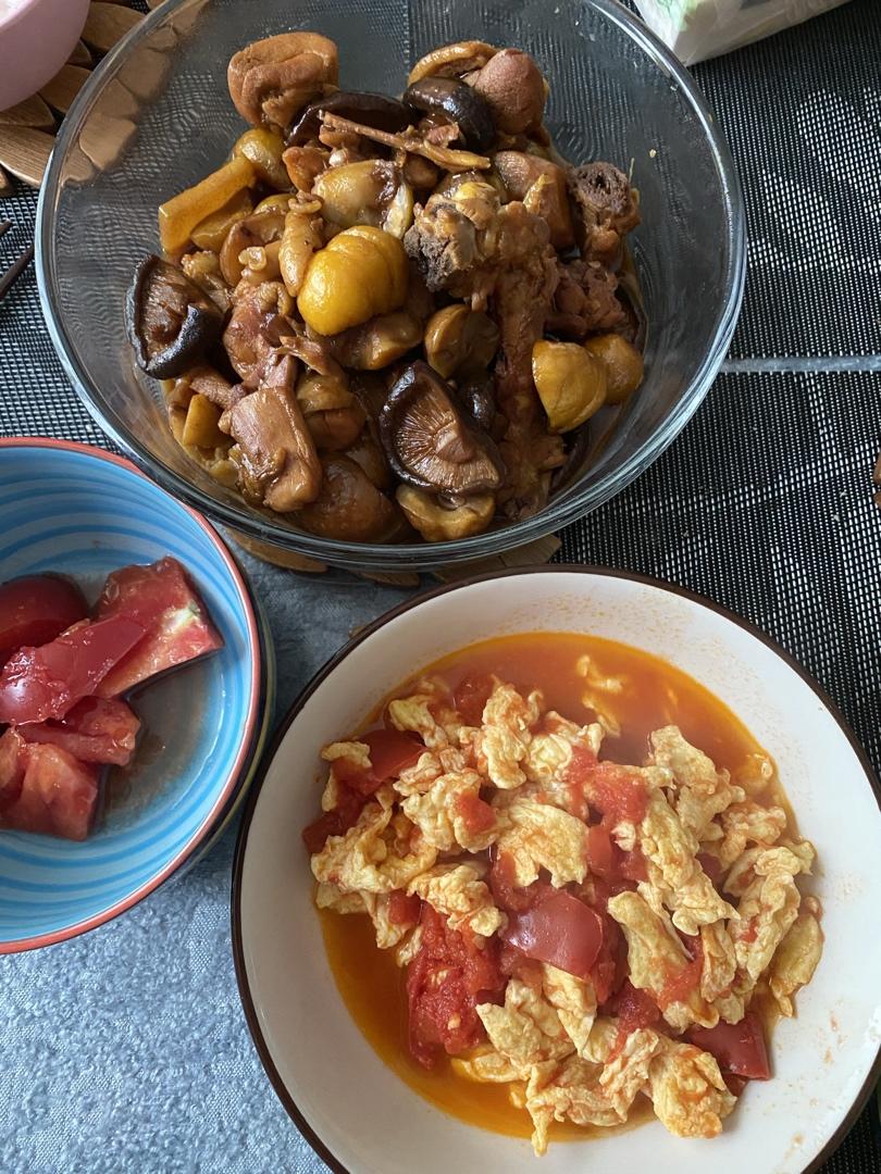 栗子焖鸡￨汁浓味郁、软糯入味