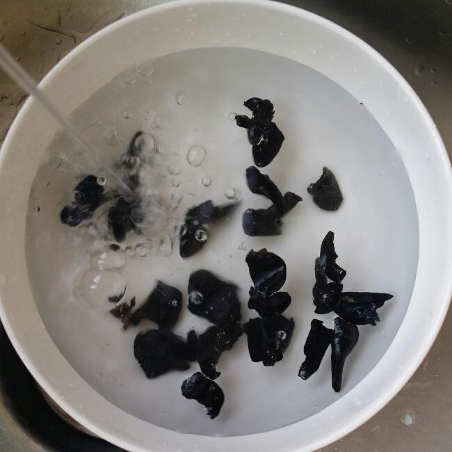 凉拌木耳的做法