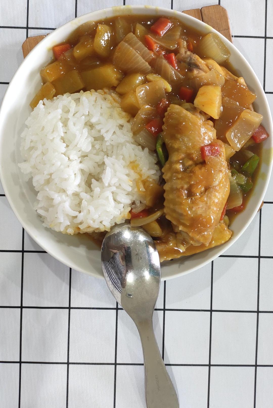 咖喱鸡翅饭