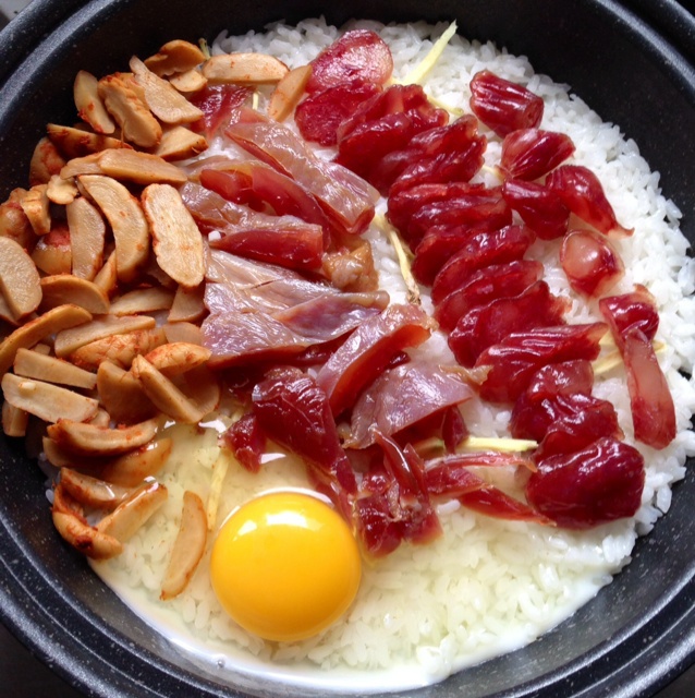 香肠煲仔饭