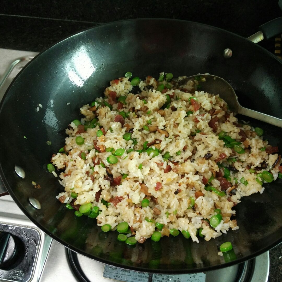 香肠炒饭