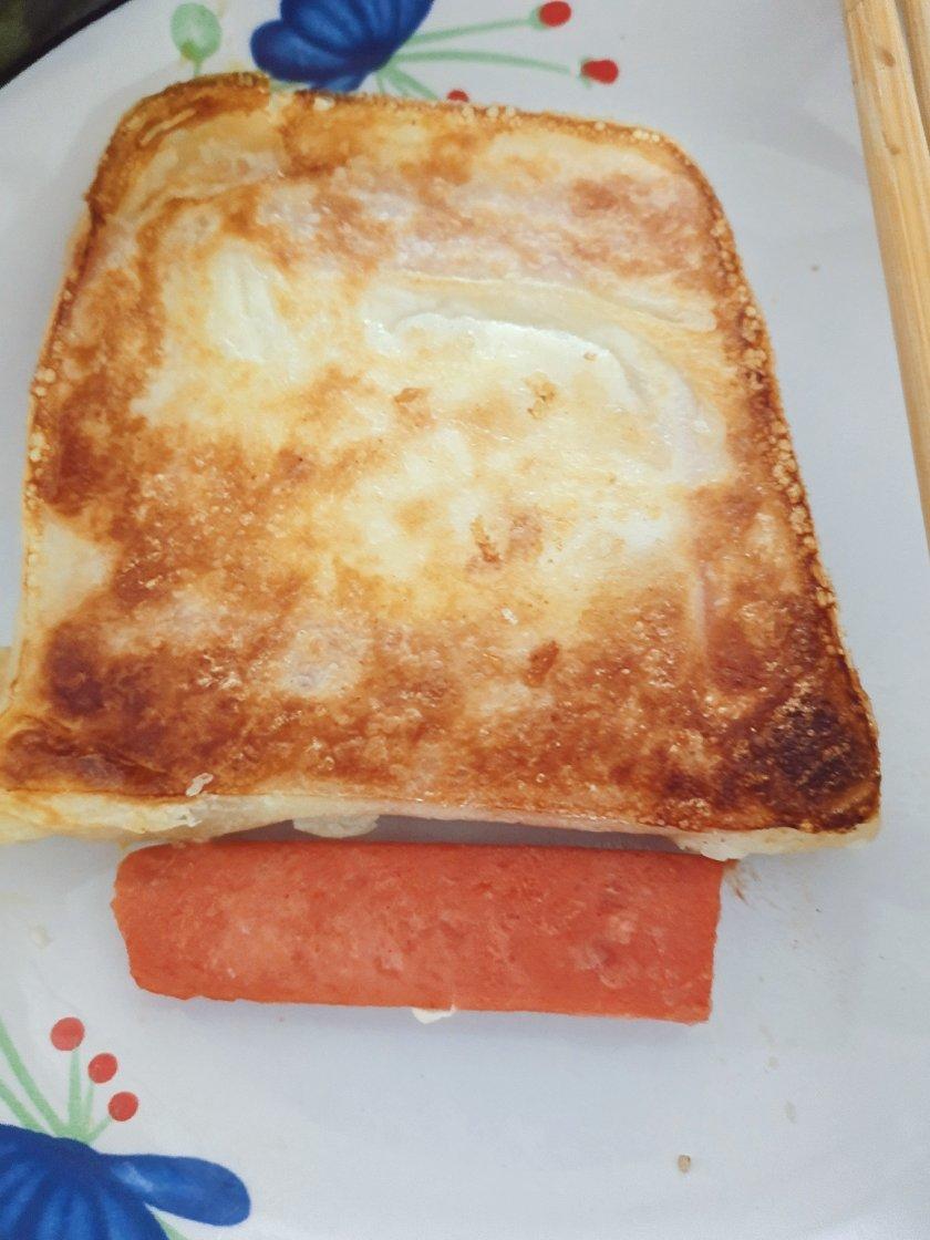 5分钟就能搞定的手抓饼早餐，酥到掉渣～
