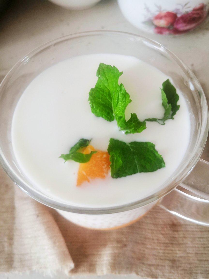 港式甜品——杨枝甘露(芒果西米露)附芒果花切法