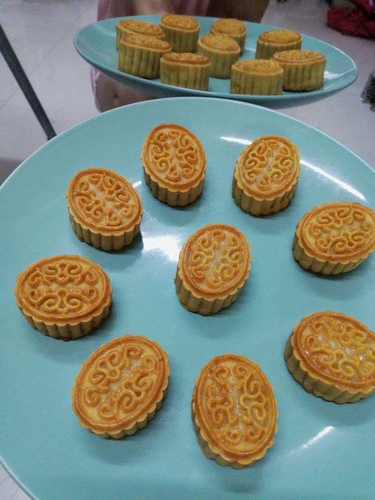 广式蛋黄月饼（75克、50克、各种规格都有）
