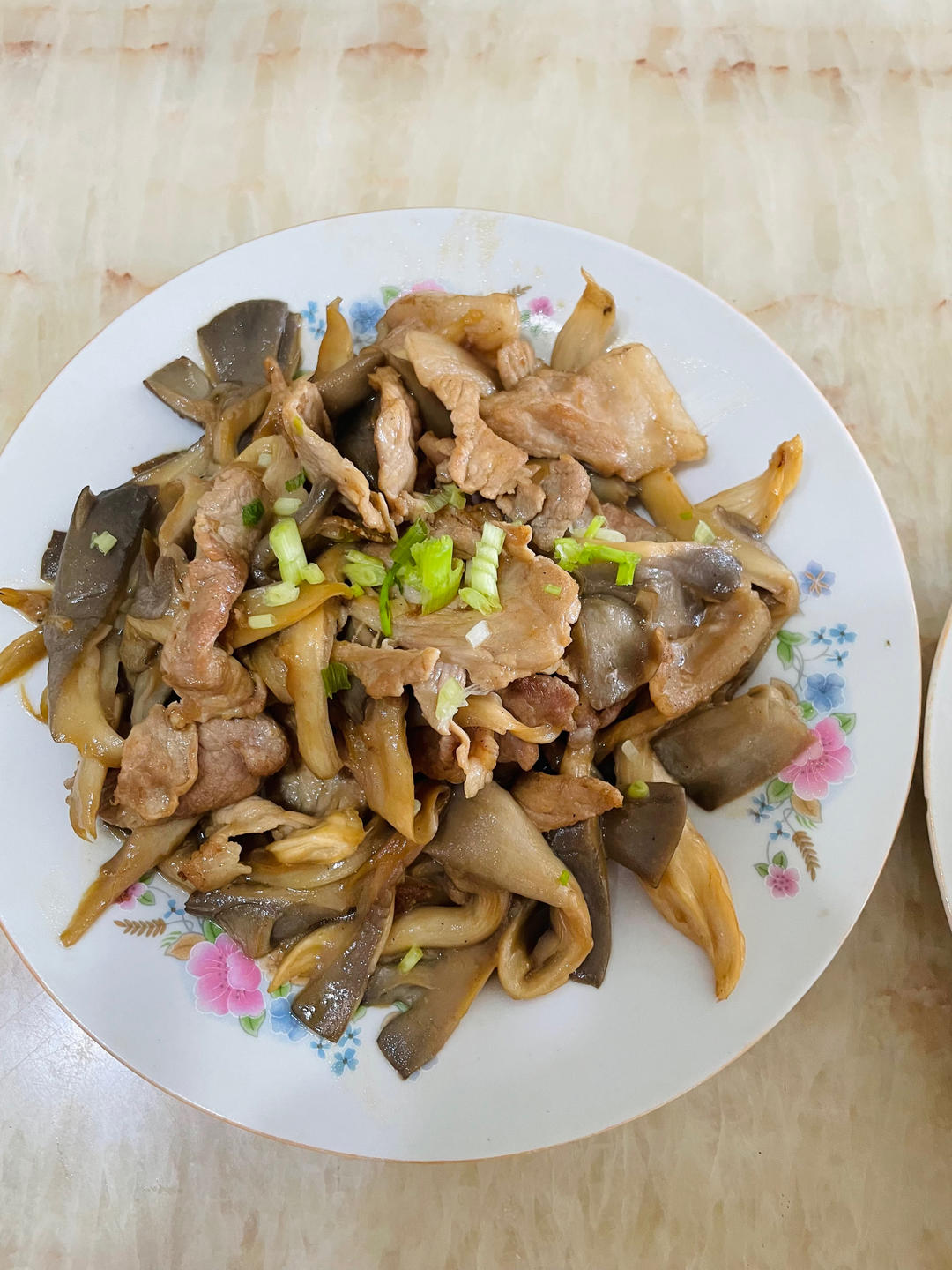 平菇炒肉（鲜香）