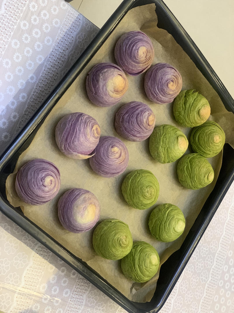 蛋黄酥~紫薯、抹茶、原味~花好月圆，中秋快乐~内附一次做六色蛋黄酥方法~