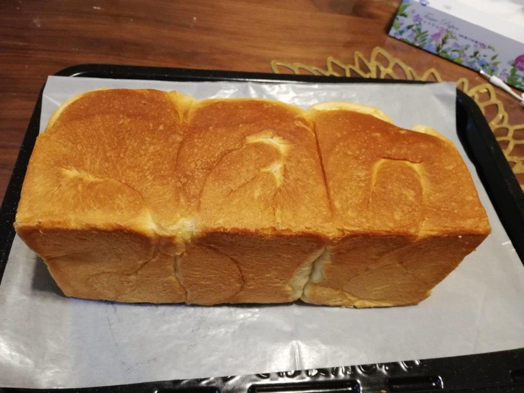 牛奶软面包