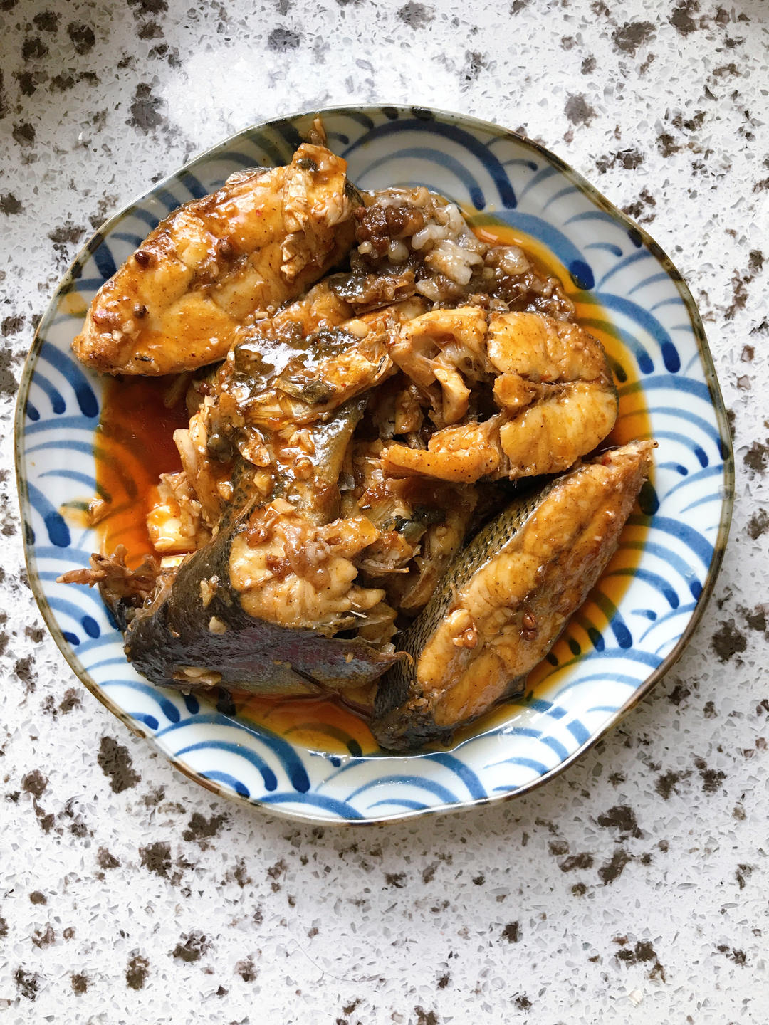 百变酱香海鲈鱼