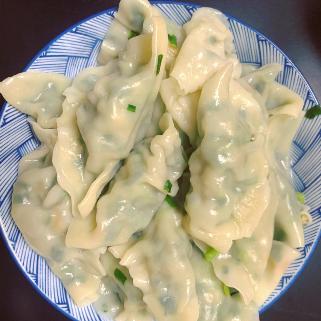 韭菜猪肉饺子(最简单最好吃又最多汁的饺子)