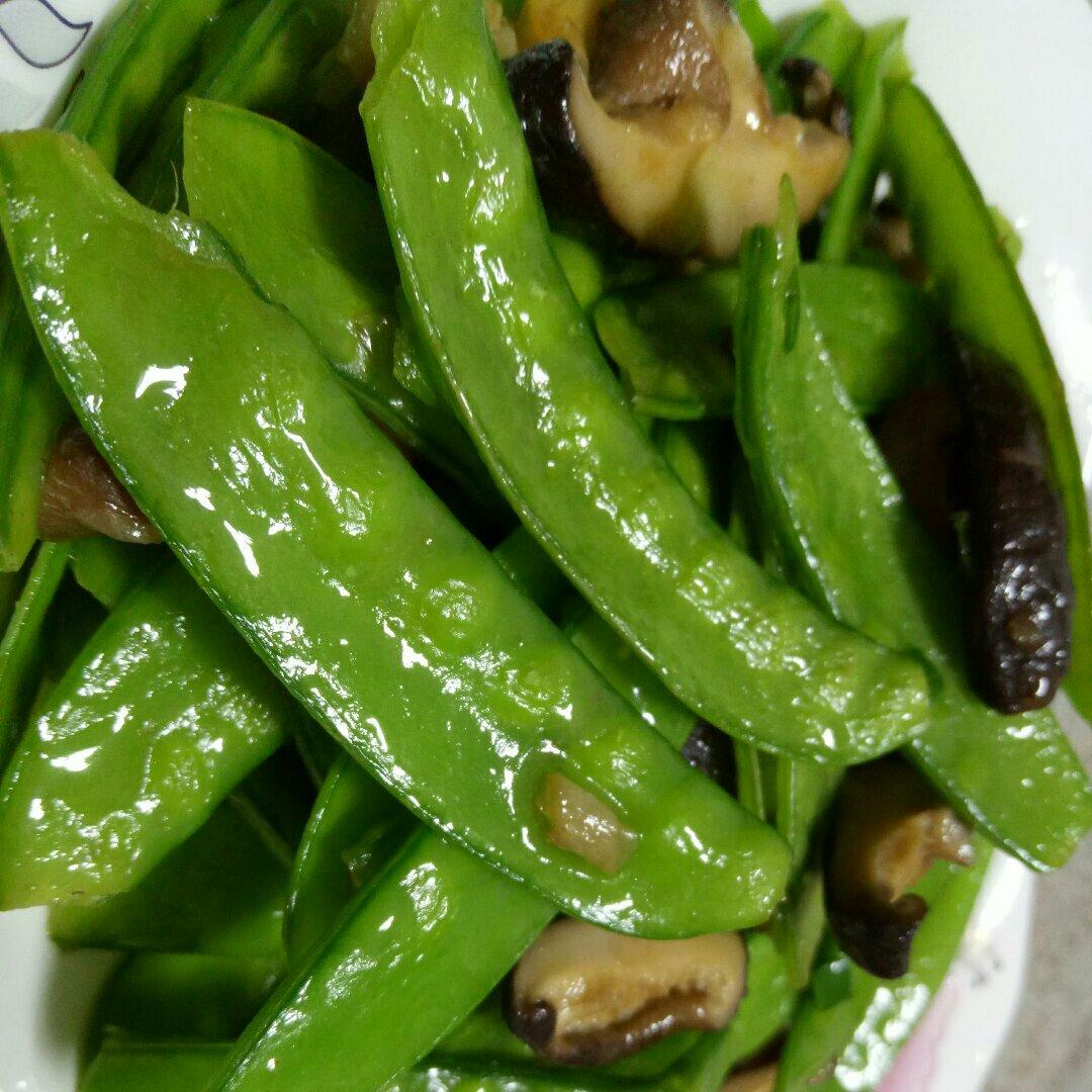 荷兰豆炒香菇