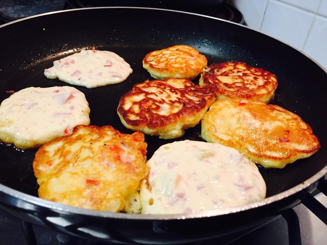 ham and pineapple fritter