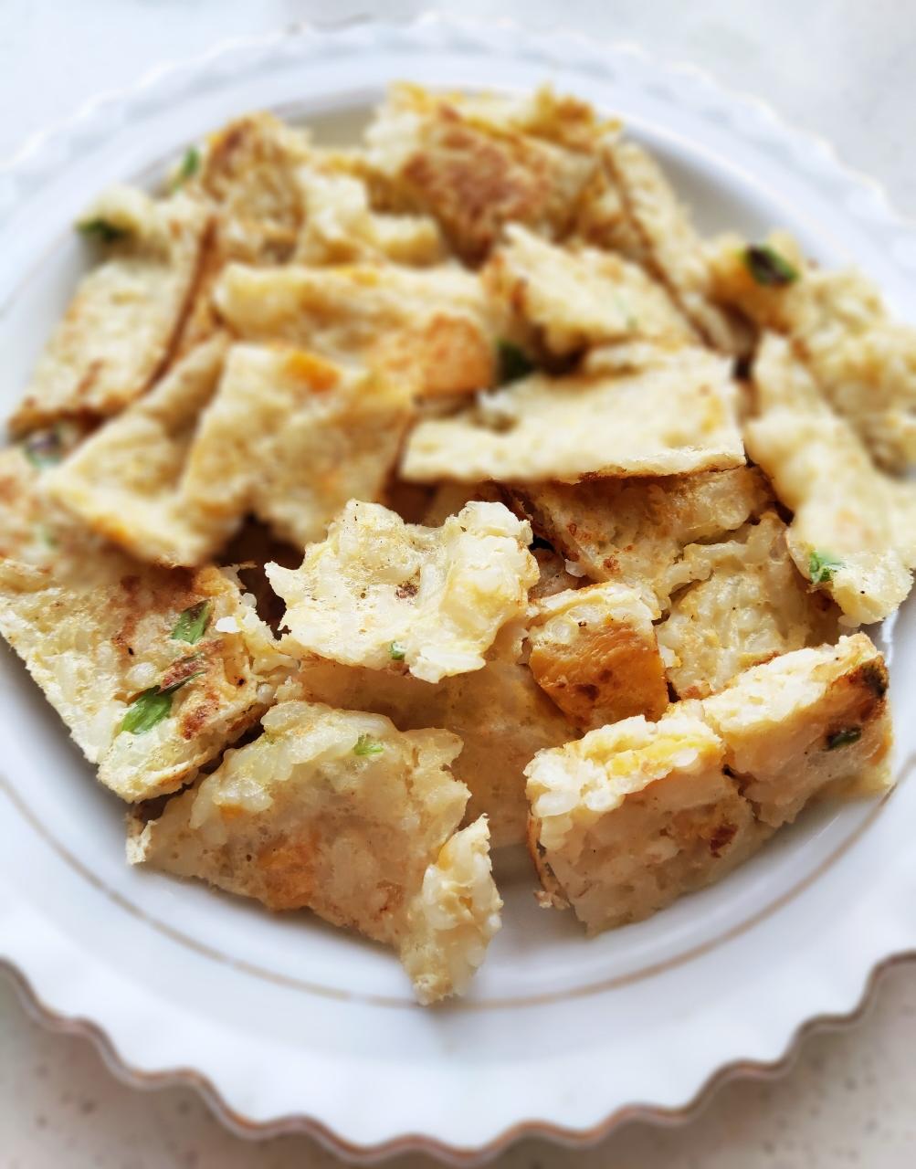 超简单快手的无油鸡蛋米饼-电饼铛版的做法