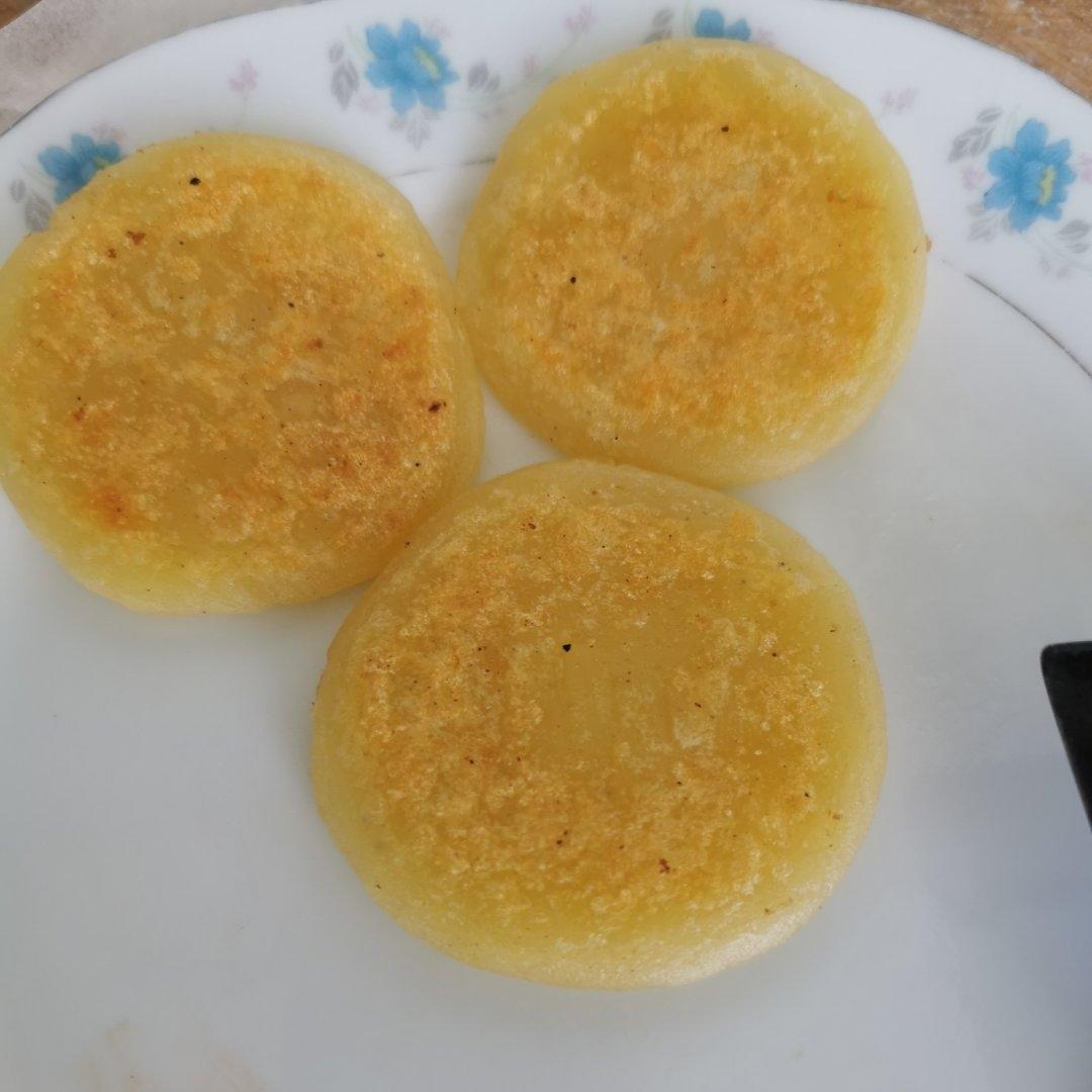 外酥里嫩的香煎薯饼