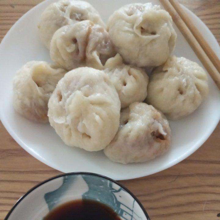 秘制南方小笼包，冷冻起来，蒸10分钟就能吃，和现做的一样好吃