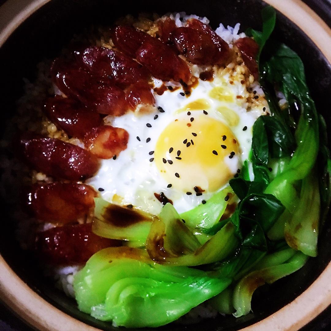 mm牛牛做的《广式腊肠砂锅煲仔饭》