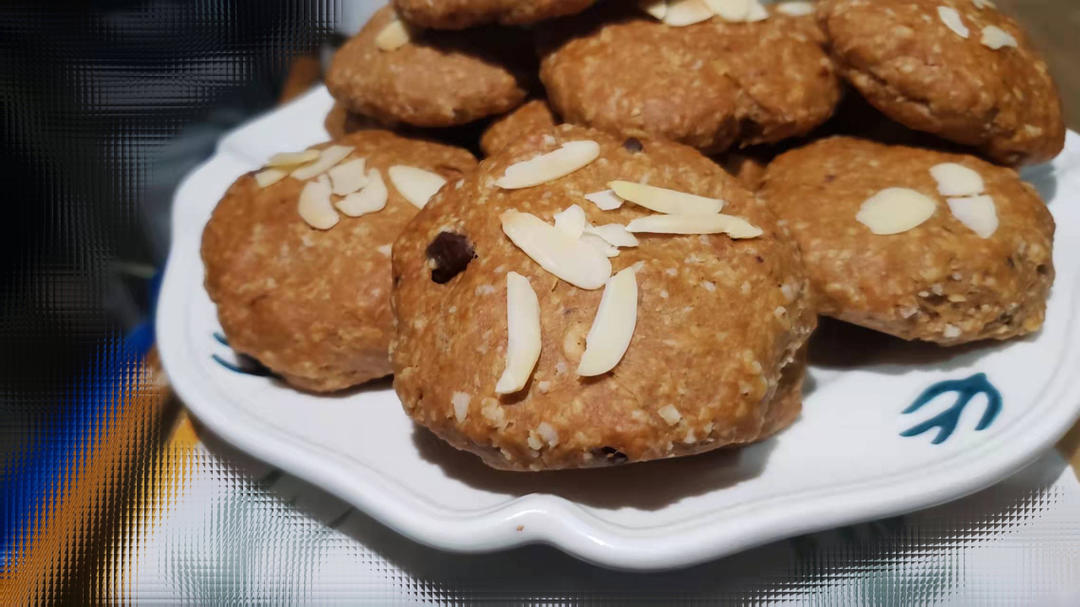 燕麦饼干，无黄油配方无需打发，保证各个酥掉渣，不干不噎不变硬