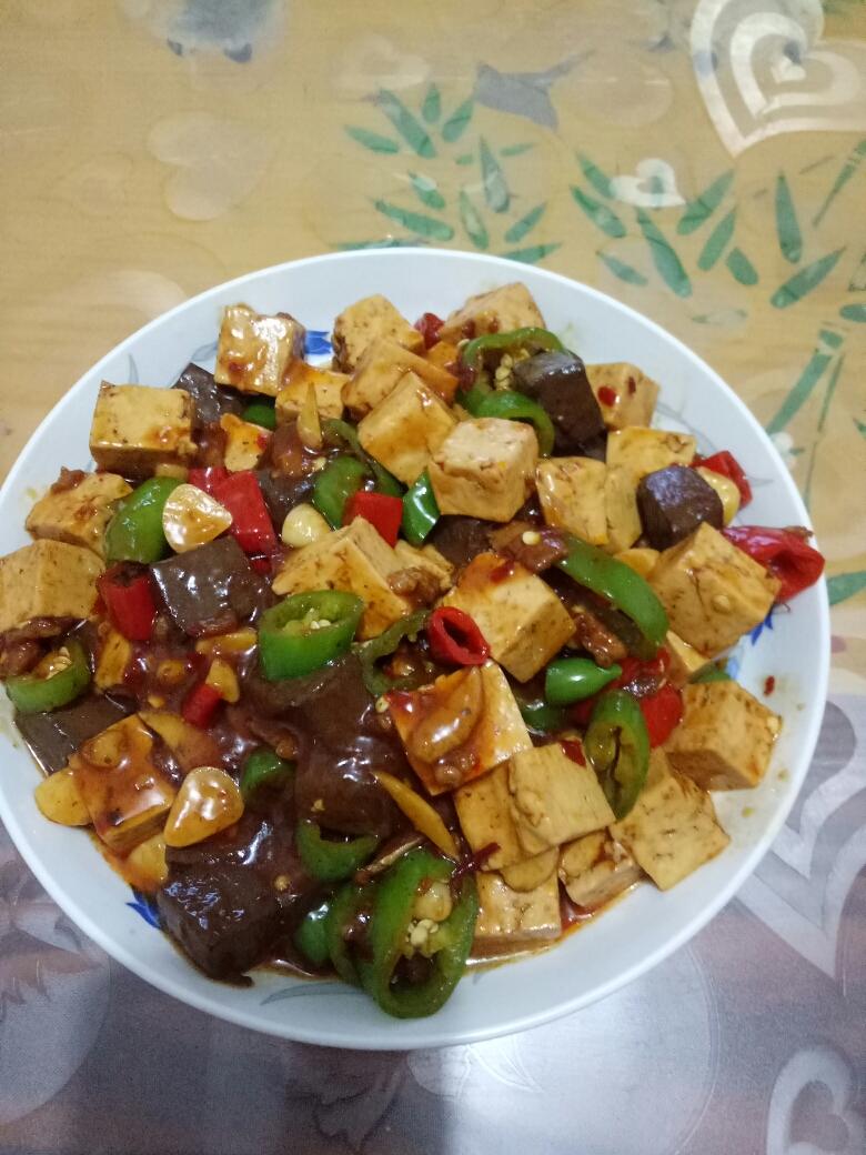 鸭血烧豆腐