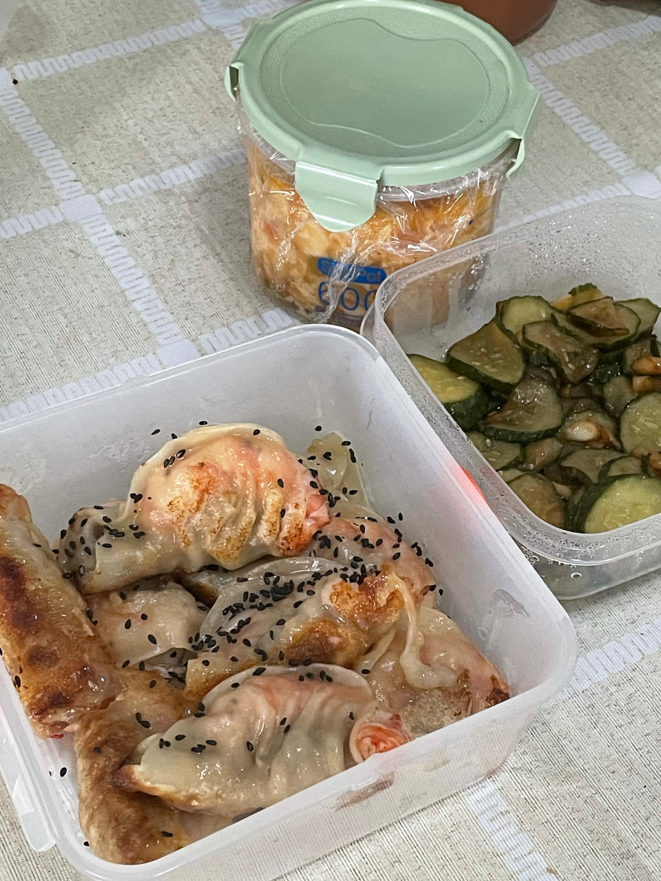 快给你心爱的人们做/送饭吧！