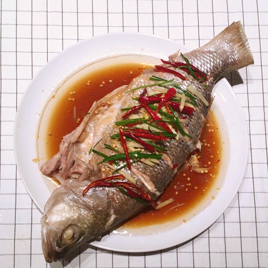 清蒸鲈鱼