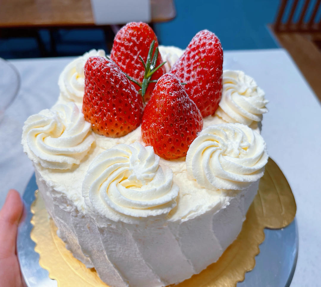 草莓鲜奶油蛋糕