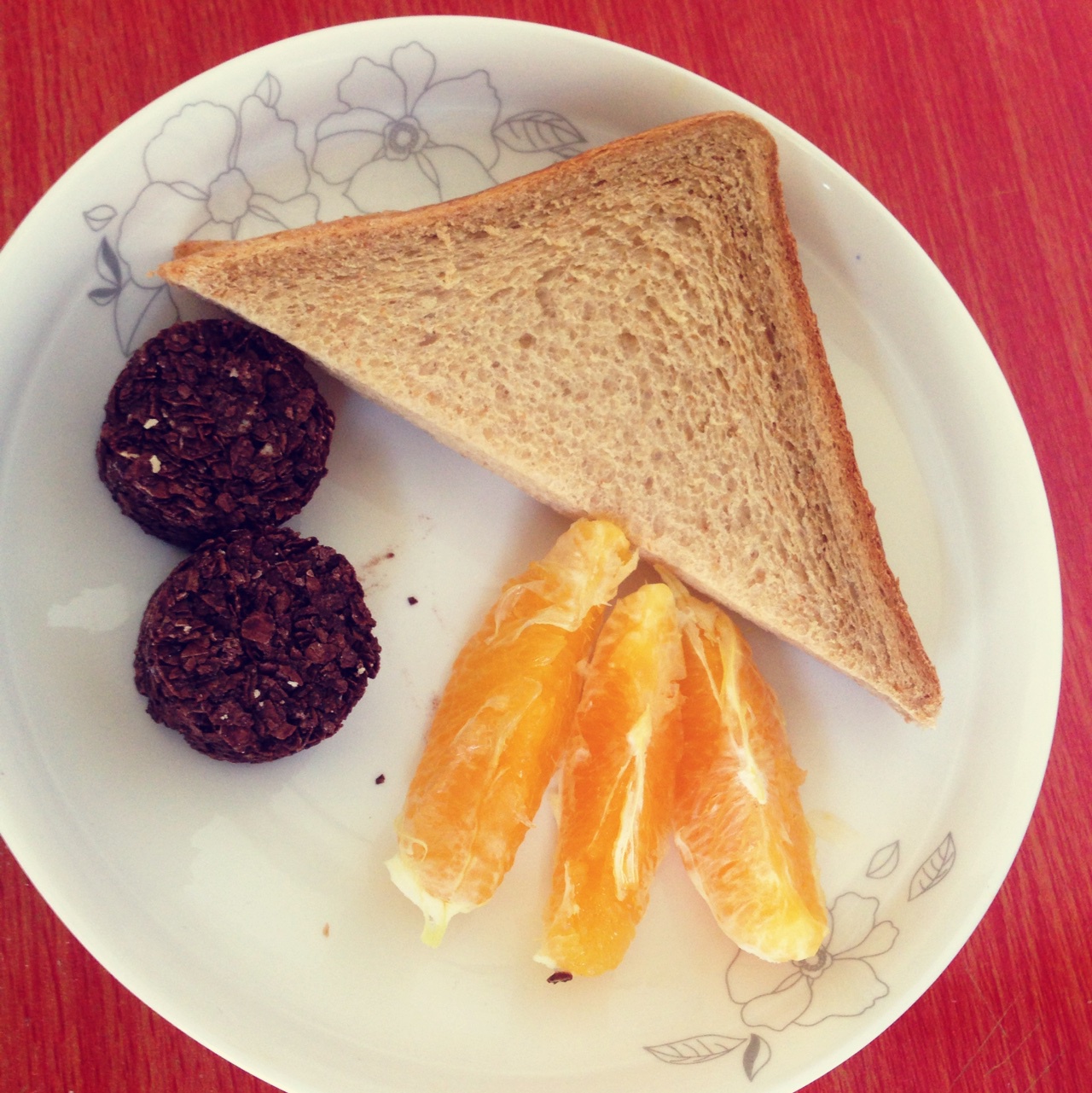 减脂增肌早餐-131113-牛肉切片西多士，手剥橙子，西红柿，豆浆