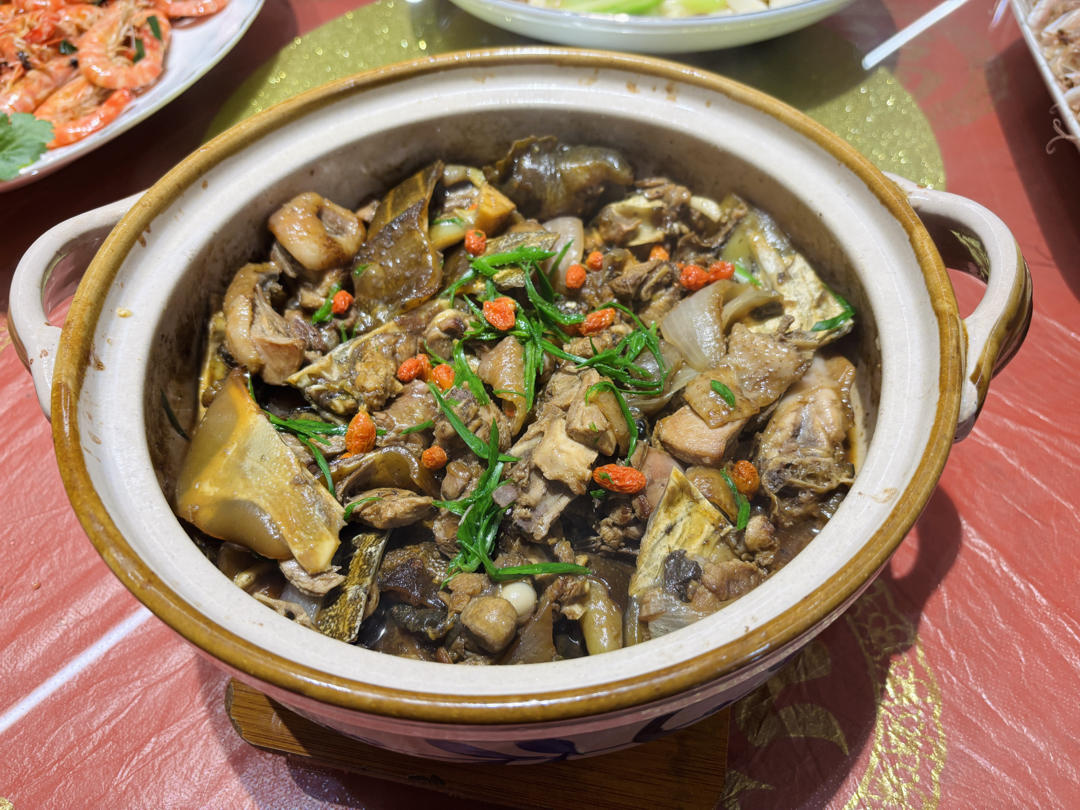 霸王别鸡(甲鱼焖鸡)