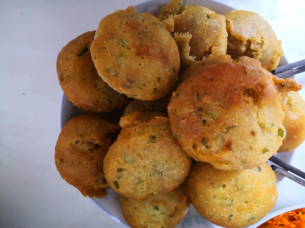 外脆里嫩的葱油粑粑