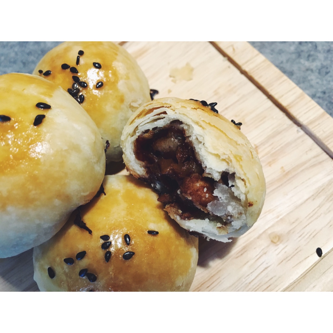 泳式鲜肉榨菜月饼