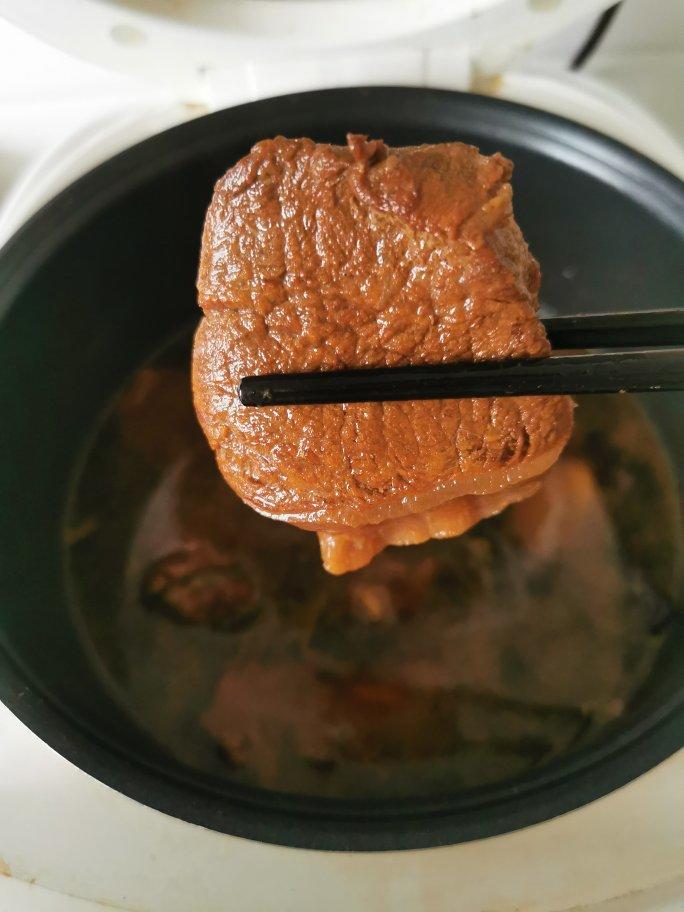 卤牛肉
