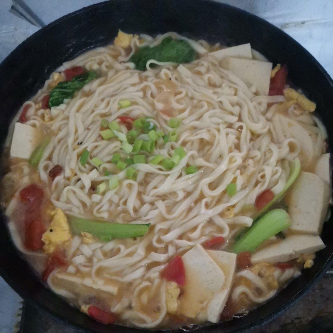 汤都要喝光的西红柿鸡蛋面