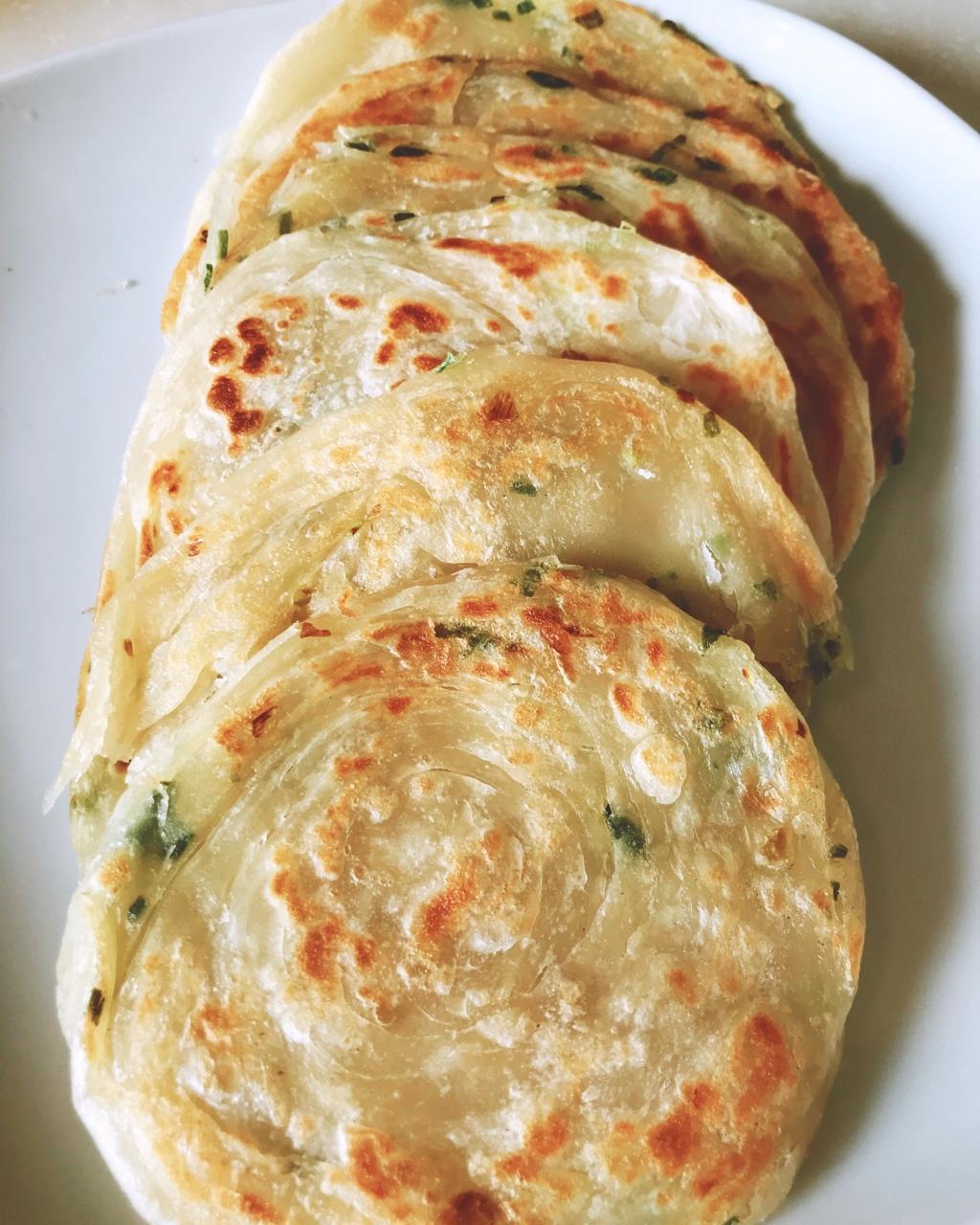 堂妈教你做飘香葱油饼