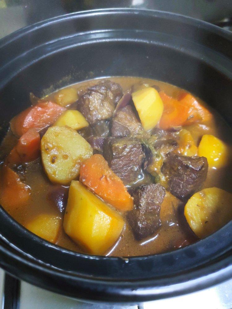 番茄土豆炖牛腩