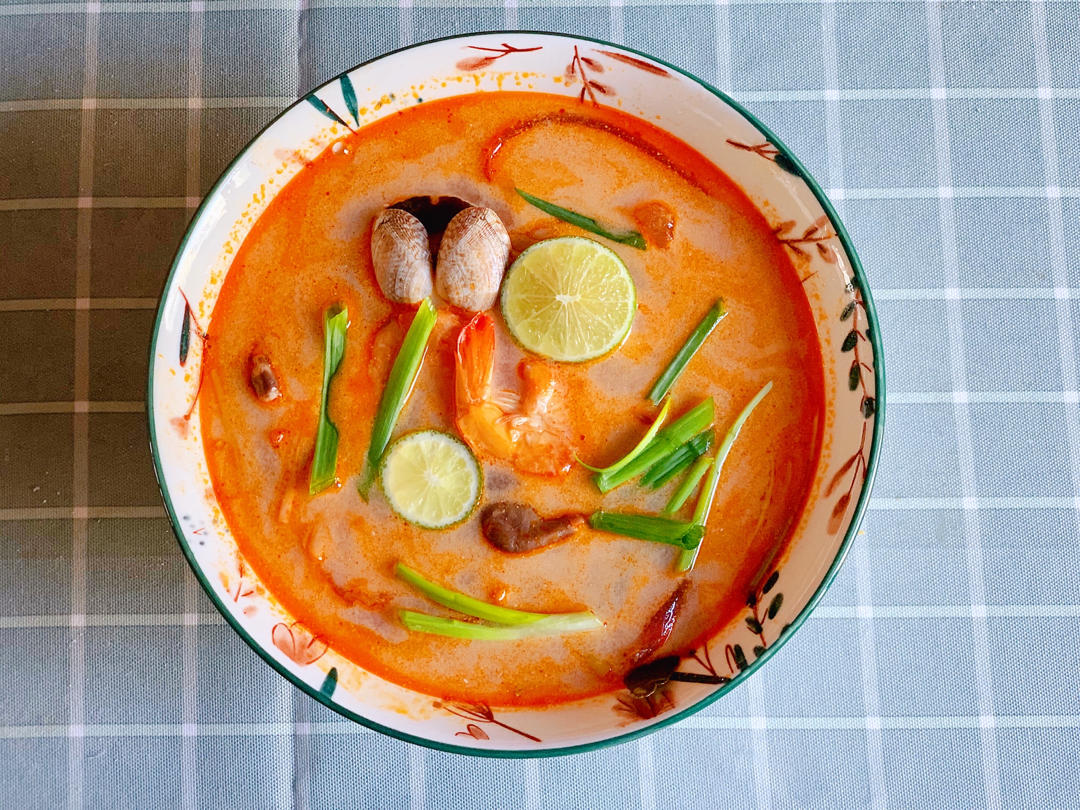 被夸爆的冬阴功汤【泰国学厨】超级好操作！