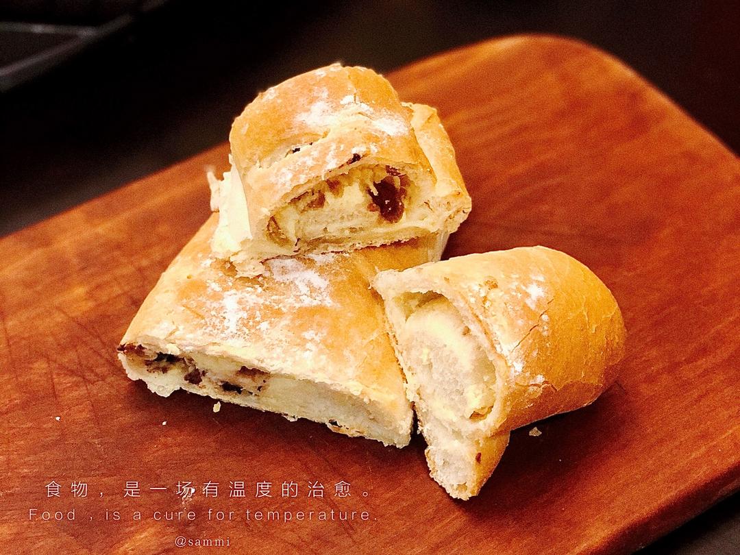 内心柔软的蔓越莓芝士软欧包