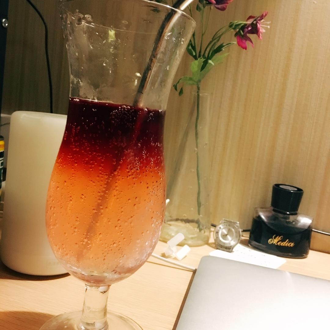 紫色梦幻鸡尾酒