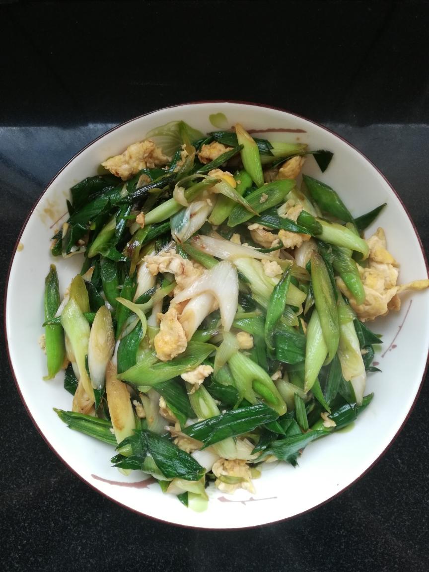 蒜苗炒鸡蛋