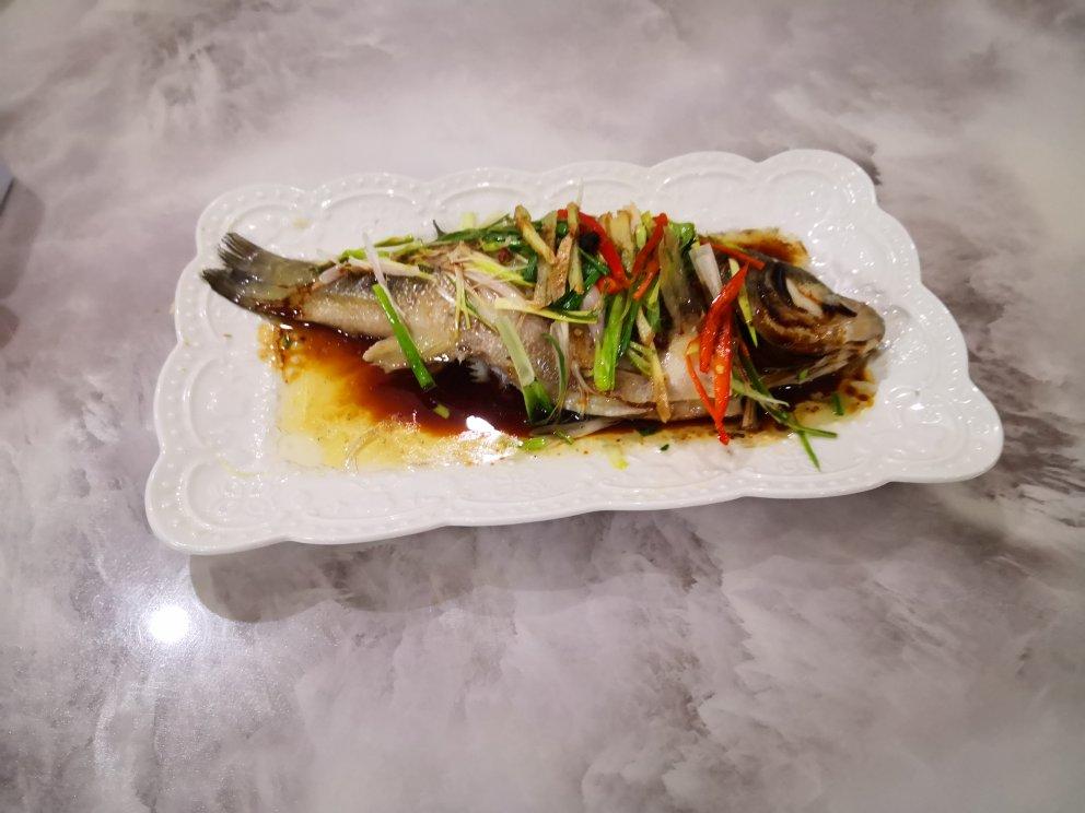 清蒸鲈鱼