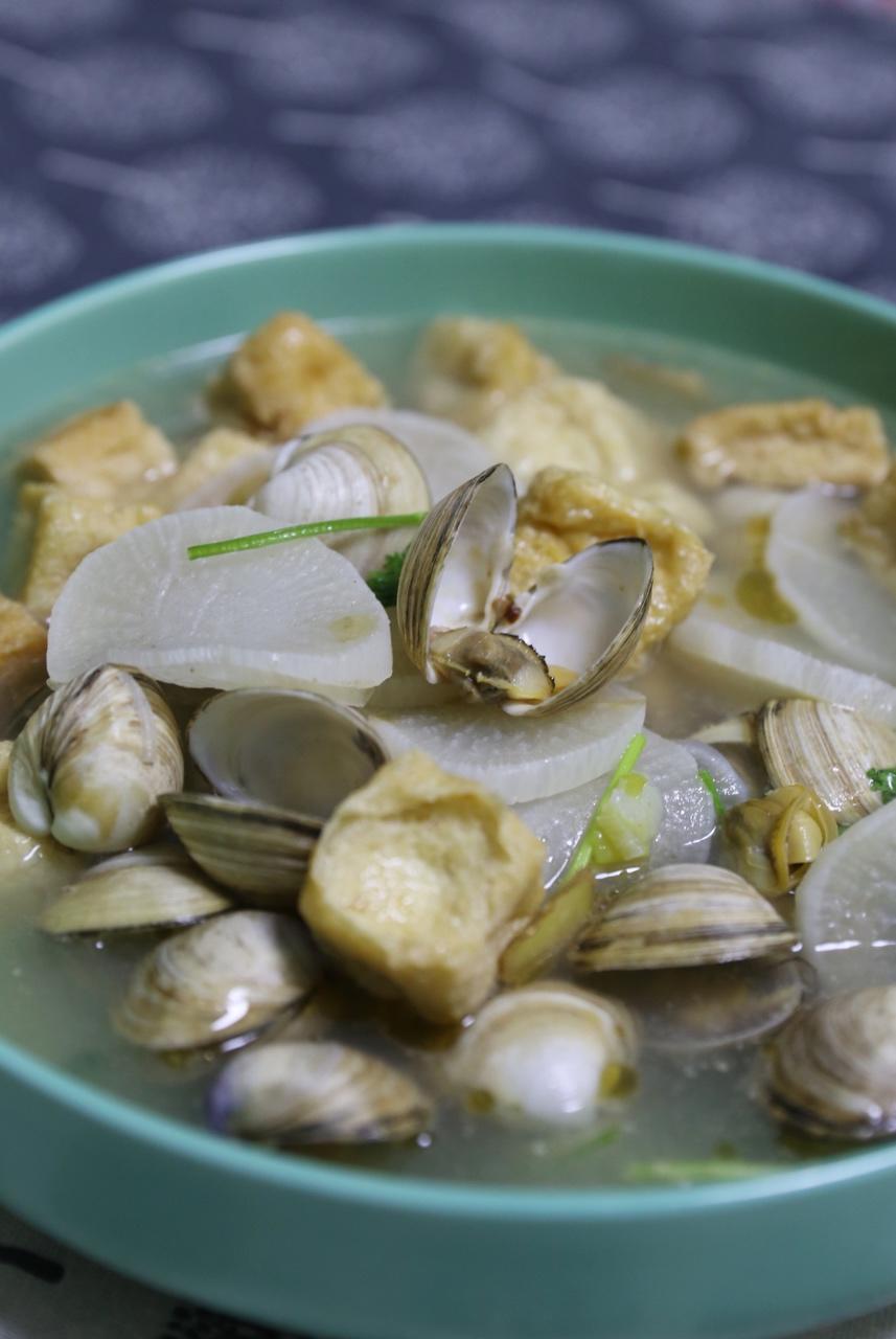 潘帕斯不羁的风做的白蛤豆腐汤