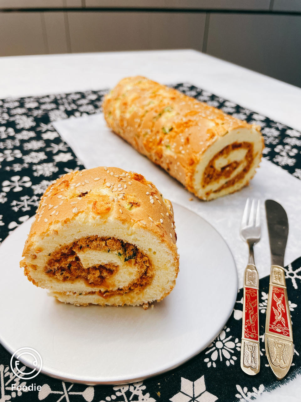 美味肉松卷-简单不开裂，零失误的蛋糕卷