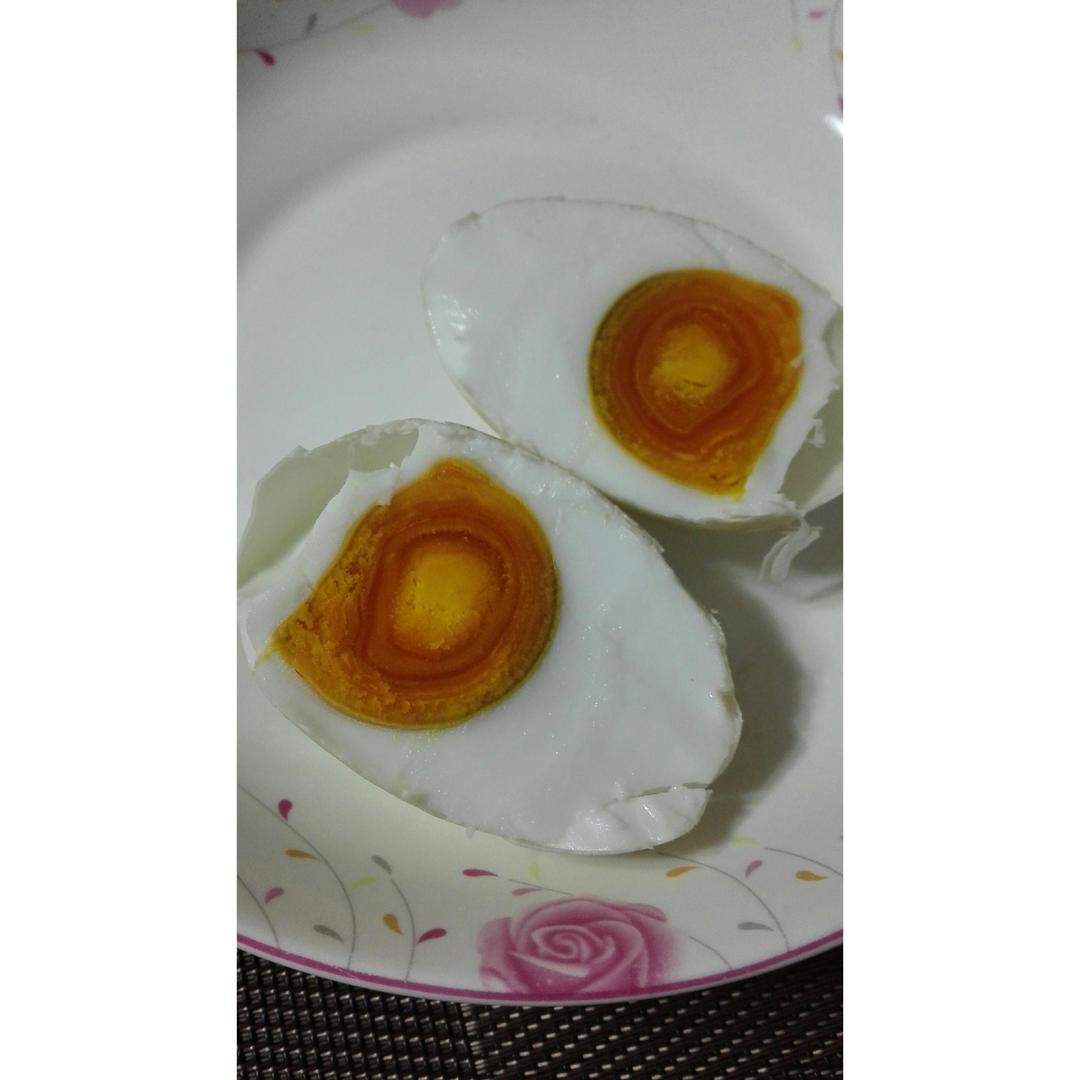 自制咸蛋： 100%出油起沙的咸蛋