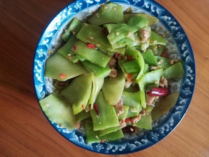 莴笋炒肉