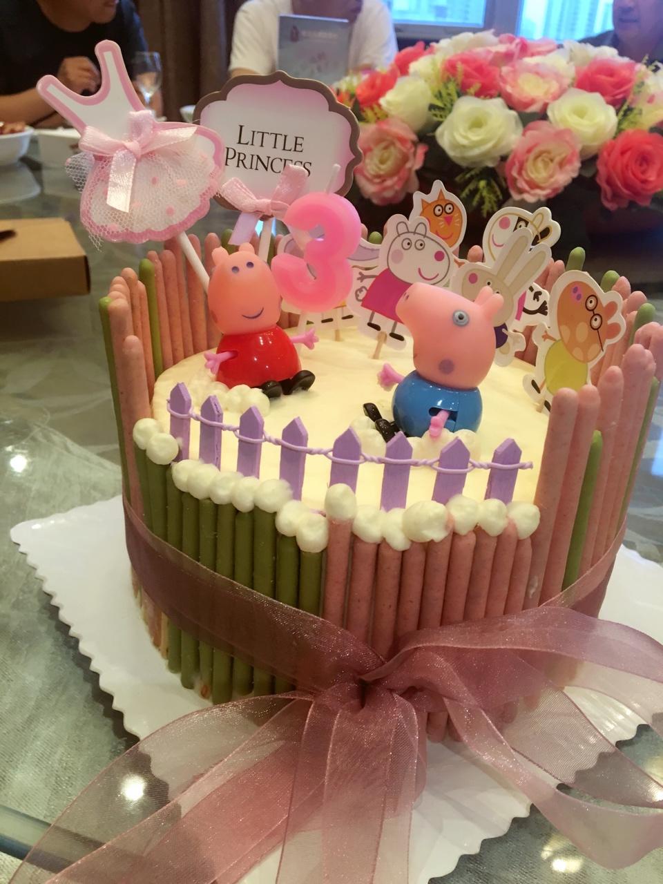 小猪佩琦生日蛋糕