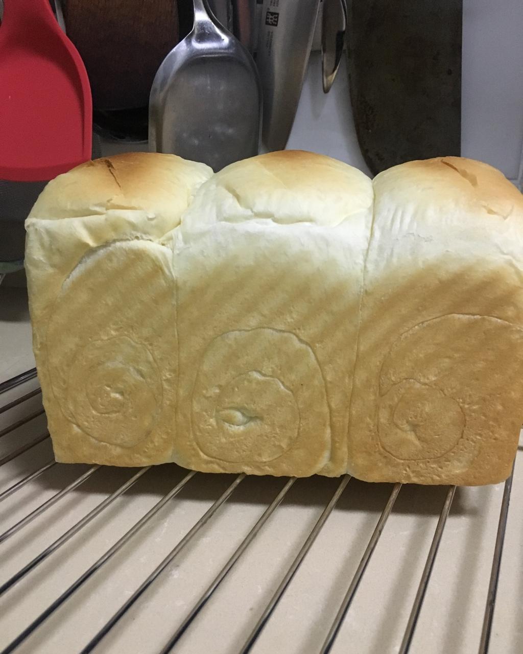 夺命软吐司(๑´ڡ`๑)超软拉丝极速方便的一次发酵吐司