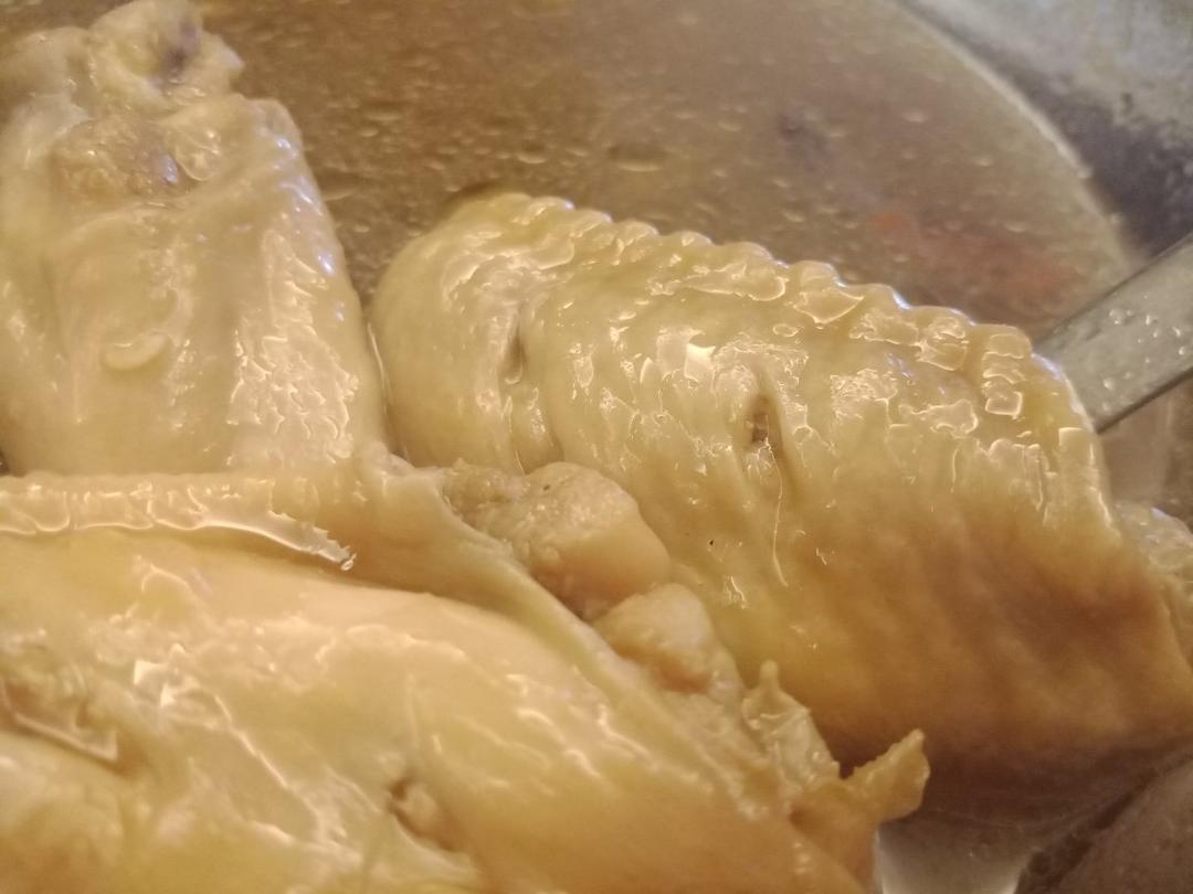 外婆教我的红烧鸡翅·连汤汁都狠好吃！！！