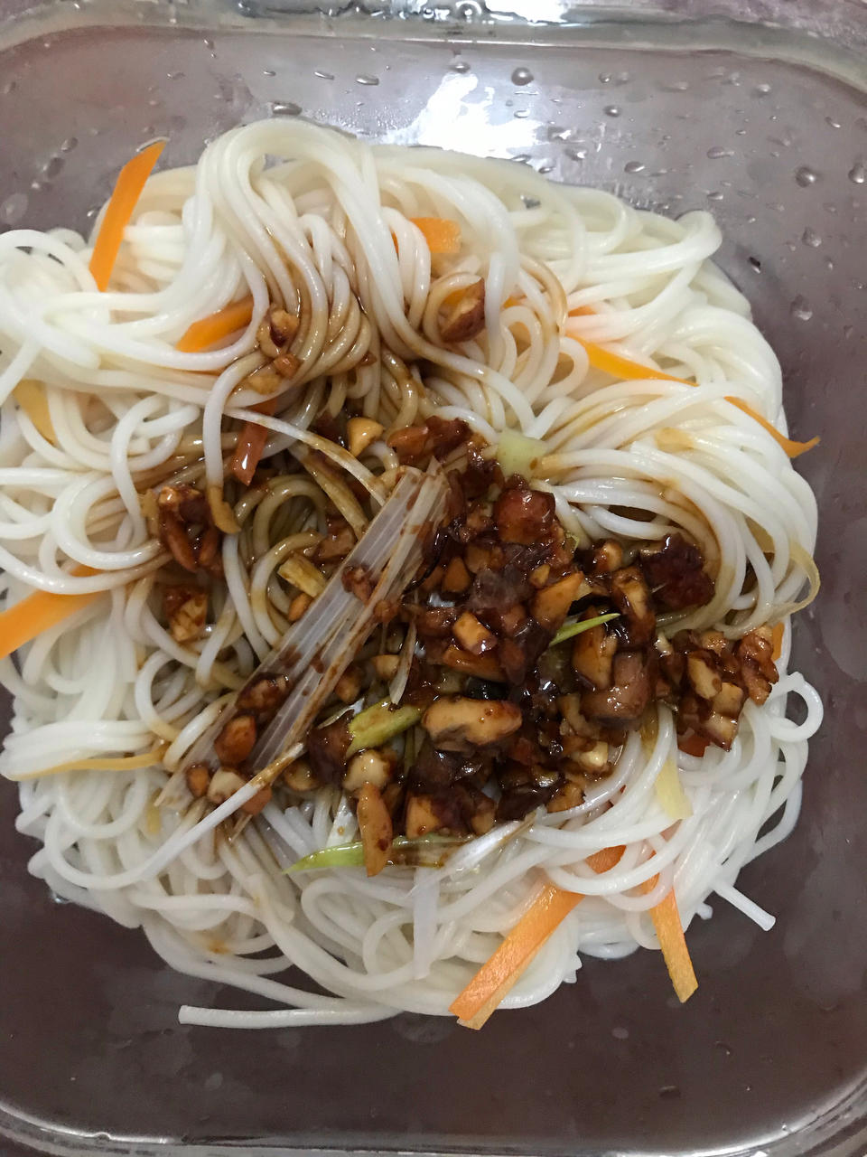 10分钟搞定的一碗葱油拌面