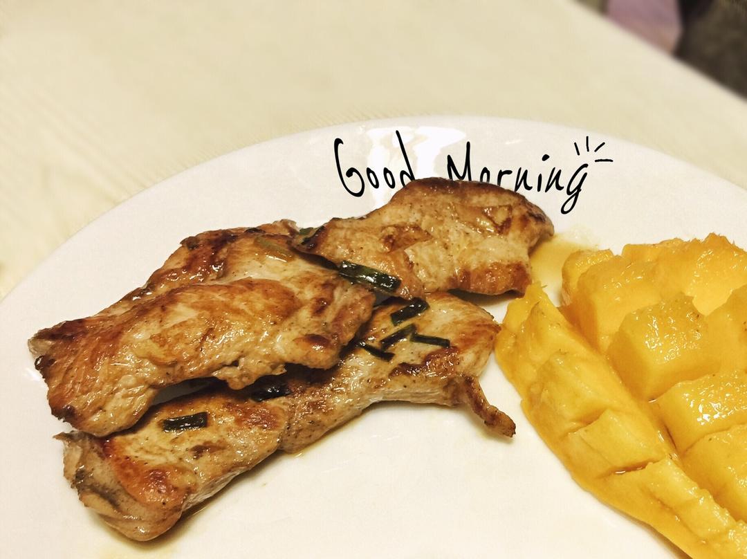 健身厨男版：香煎滑嫩鸡胸肉，全网最流行的鸡胸吃法！