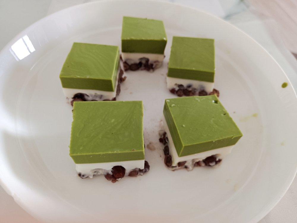 入口即化❗️好看又好吃的抹茶红豆奶糕