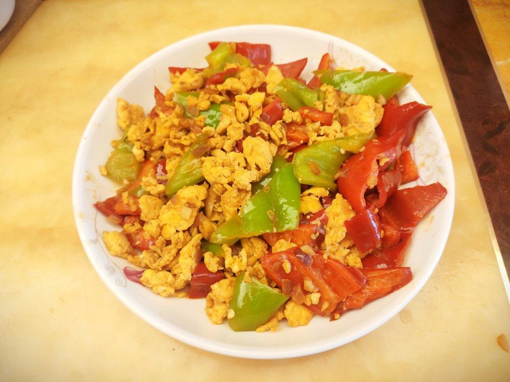 厨师长教你：“青椒炒鸡蛋”的家常做法 ,非常下饭